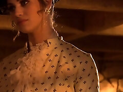 Sexy Brunette Natural Tits Lady Jezebelle Bond In A Corset