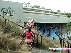 Dirty couple fucking 10 soles from highway