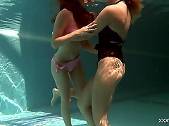 Olla Oglaebina & Irina Russaka super-fucking-hot teens underwater