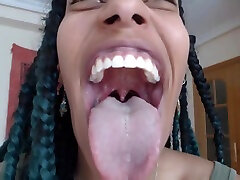 hot girl erotic Uvula 720