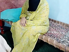 Netu Giving Handjob To Her Hubby And Looking Towards His Friend