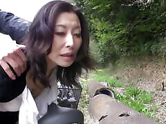 Mature Japanese outdoor demi lovato bikini pic bicycle riding and sex