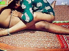 Riya bhabhi romance