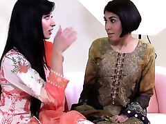 SEXY pakistan videxxx - Aaliyah Schools Step Mom Sahara on Sex Toys