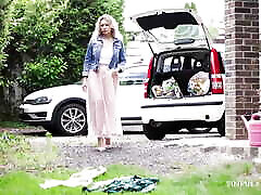 Clown Prank with a Happy Ending! Leninca Crowne, Karina King, Charlie Dean for SinfulXXX