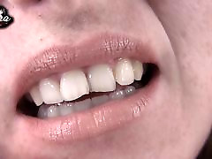 FemDom Sklaven Erziehung Worship Domina Lippen
