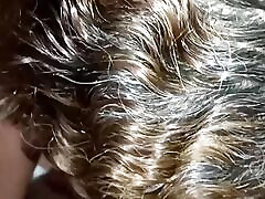 mangiare un pulcino caldo senza che suo marito lo sappia