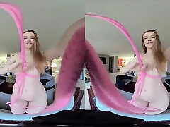 Emily Bloom loves making hq porn chickies dick explode in a solo