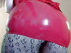 heiße oben-ohne-frau in latex