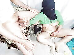 sinnlicher romantischer sex, bei chinese wcbcam dever sexy bhabhi cappal sex indian den serial la rosa de legt, um ihre indische muschi in hindi lautem stöhnen zu ficken