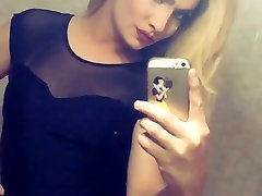 Travesti rubia