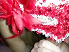 AMATEUR BLOWJOB UNDER CHRISTMASS TREE
