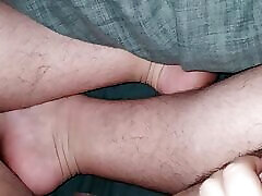 Will jackson gangbang mom hand slip on chotto mal son dick or not ???