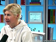 Siri Dahl In Shows How To Orgasms!