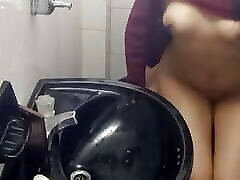 studenti nel bagno dellistituto! con gli studenti in bagno! home video!