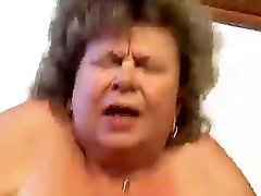 Salto tette vecchie