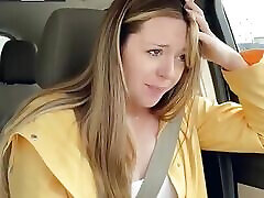 grato per il mio impermeabile perché la mia figa sta versando! rainy day starbucks drive thru con il mio lussureggiante!!
