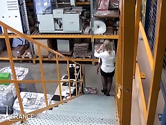 A Sexy Nympho Boss Is Banging An Applicant Right In The Middle Of The Warehouse