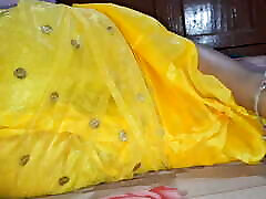 Desi video bhabhi ko koi to pel do tadap rahi hai akela bur me malai laga kar baithi hai gambar bogel artis melayu tak watch sexy new video