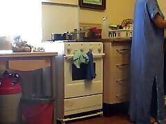 TURKISH WIFE is shocked when husband gives her a surprise cumsot!!! KONUSMALI TURKCE