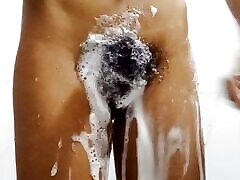 Amazing Desi Girl Bathing You Can Come to Me