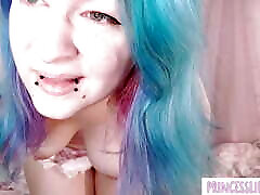 Erotic mail wwwnnxxx with a pierced cutie!