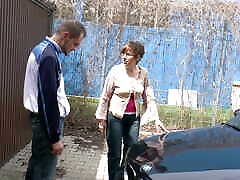 Nasty german mature fucking on the anal bouche of the car