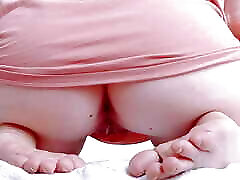 i shay leran wide open pink lips!!