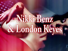 Girls Love Nikki: London Keyes