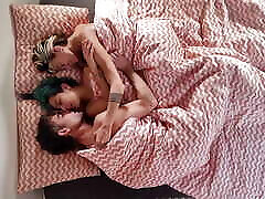 Horny in the morning - Friends have a girl tembak air threesome FULL VIDEO!