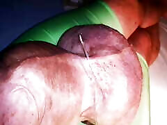 Big Balls Are Bouncing From Left to Right