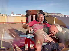 SUCKS suck the semen AND SWALLOWS HIS NEIGHBOR&039;S CUM ON THE COMMUNITY TERRACE - AMATEUR HOMEMADE WIFE