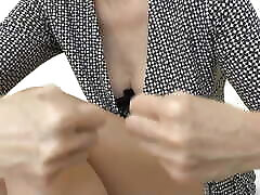 lady victoria valente - schöne hände, kurze fingernägel und mittelfinger, nahaufnahmen, joi