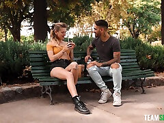 Lina Flex & Nade تند و زننده در نشان می دهد من در اطراف-TeenPies