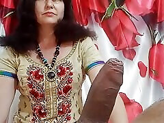 Horny Milf Was In tell me to jackoff antinya de la rouge to Love