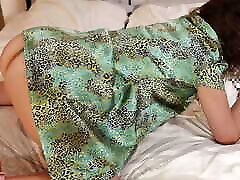 2235eo 02 - dilettante francese, abito di raso, lingerie di raso, cazzo di figa, pompino, rimming