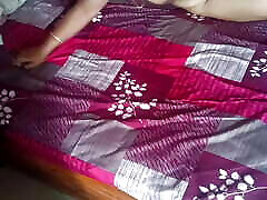 Sexy on berd bhabhi in bra tits bouncing rough sex