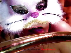Horny kitties