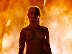 Emilia Clarke - Daenerys Targaryen