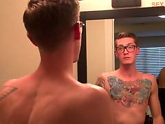EP102 BTS052 - The aliie haze old boydyants Get Dressed For The AVN Red Carpet