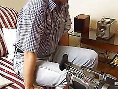 Retro porn mature woman sucks on the stem of the cameraman