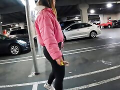 Girl Sucking Dick Stranger in between public park Sucked All the Cum