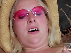 Crass Hippie Milf With xmaster indon Hat And Sunglasses Gets It On The Ottmanen