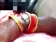Desi village ki bhabhi apne lover ko video call pe gand aur chut dikha