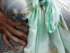 sexy bhabhi macht grobe fingerspiele