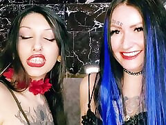 femdom culo culto. adorare questi due asini succosi in gonne sexy. due dominatrici ti faranno il lavaggio del cervello