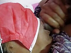 Indian Bengali Housewife arvadimi sikiler Boobs Rub by Dick