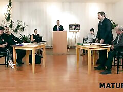 mature4k. matura viziosa signora tradito il hard core story con un giardiniere e aveva sesso selvaggio