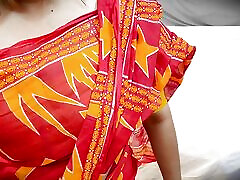 Indian Desi Bhabhi Fucking Delivery Boy in Doggy Style wearing Saree while her Husband is Out of town