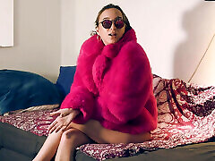 Mad Mia arrives from the 1st codar vedio almost naked and ask her flatmate to fuck her right now